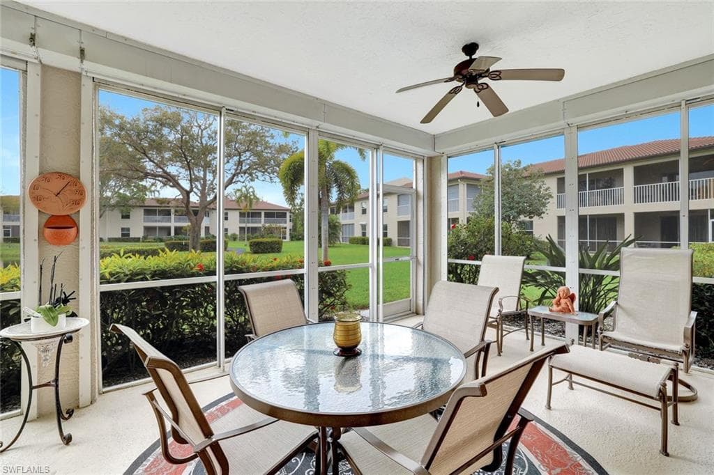 800 Diamond Cir NE 805, Naples, FL 34110-25