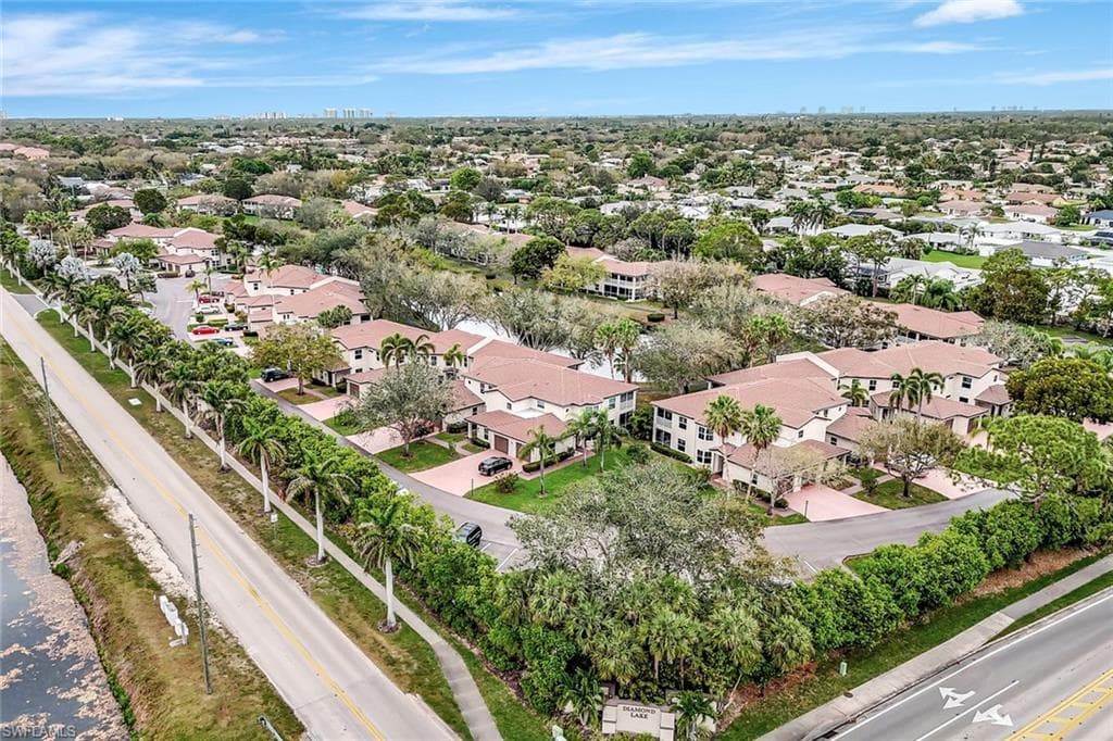 800 Diamond Cir NE 805, Naples, FL 34110-36