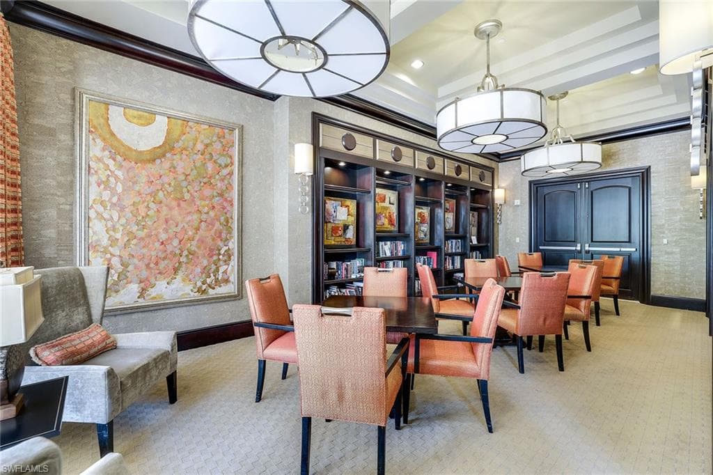 1050 Borghese Ln 204, Naples, FL 34114-34