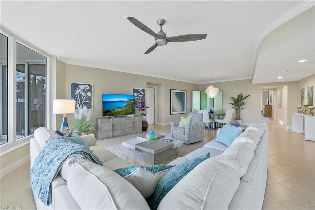 1050 Borghese Ln 204, Naples, FL 34114-7