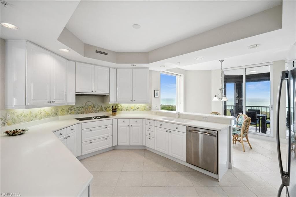 7225 Pelican Bay Blvd 2101, Naples, FL 34108-21