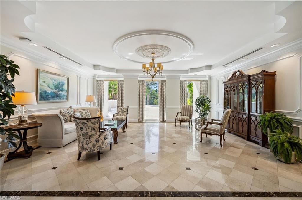 7225 Pelican Bay Blvd 2101, Naples, FL 34108-37