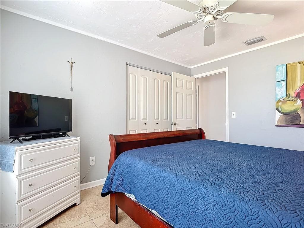 4364 Beechwood Lake Dr, Naples, FL 34112-30