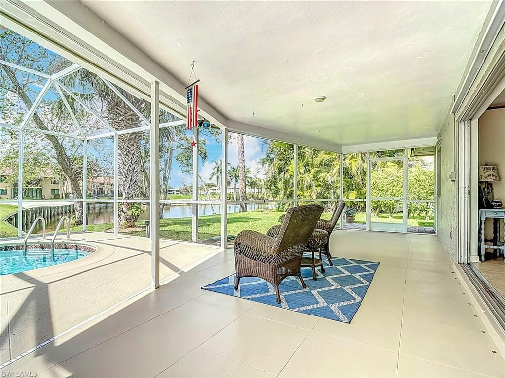 4364 Beechwood Lake Dr, Naples, FL 34112-34