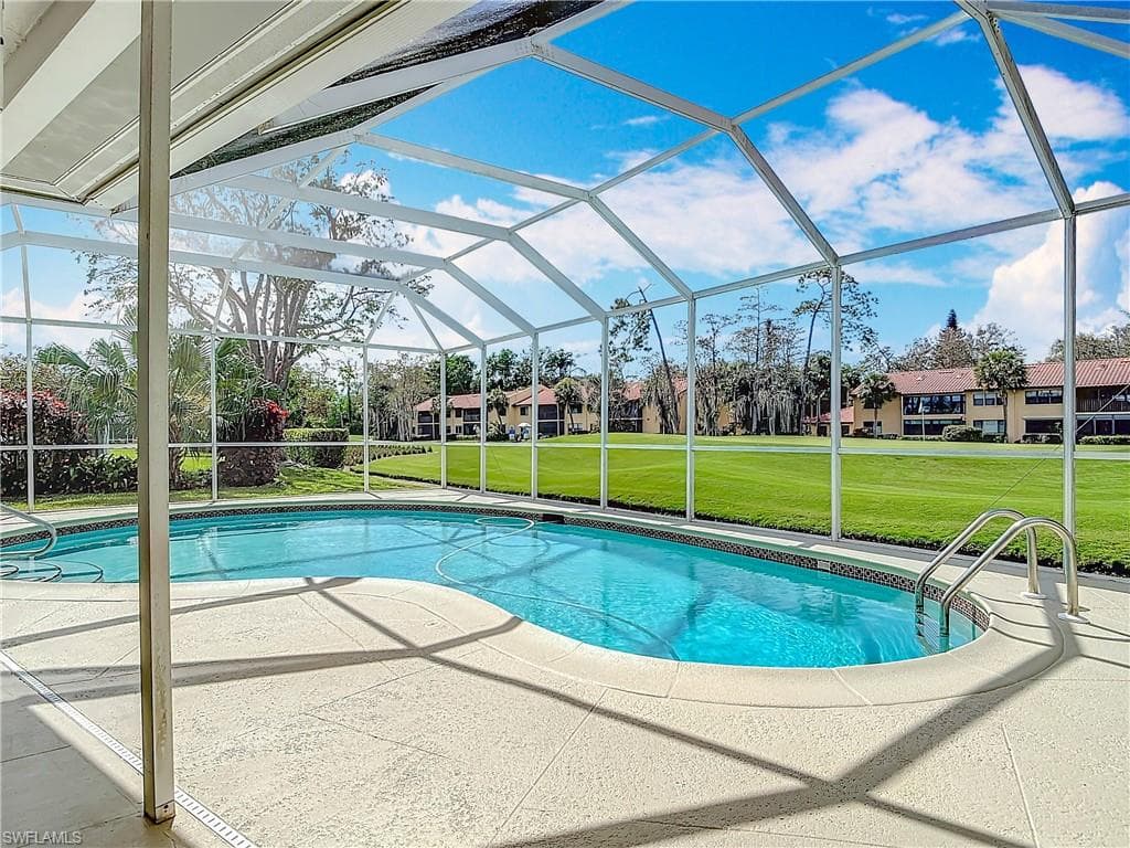 4364 Beechwood Lake Dr, Naples, FL 34112-35