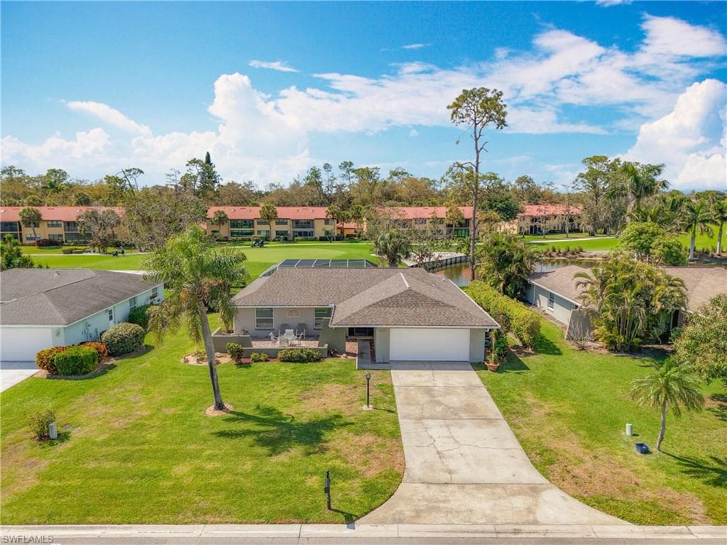 4364 Beechwood Lake Dr, Naples, FL 34112-3