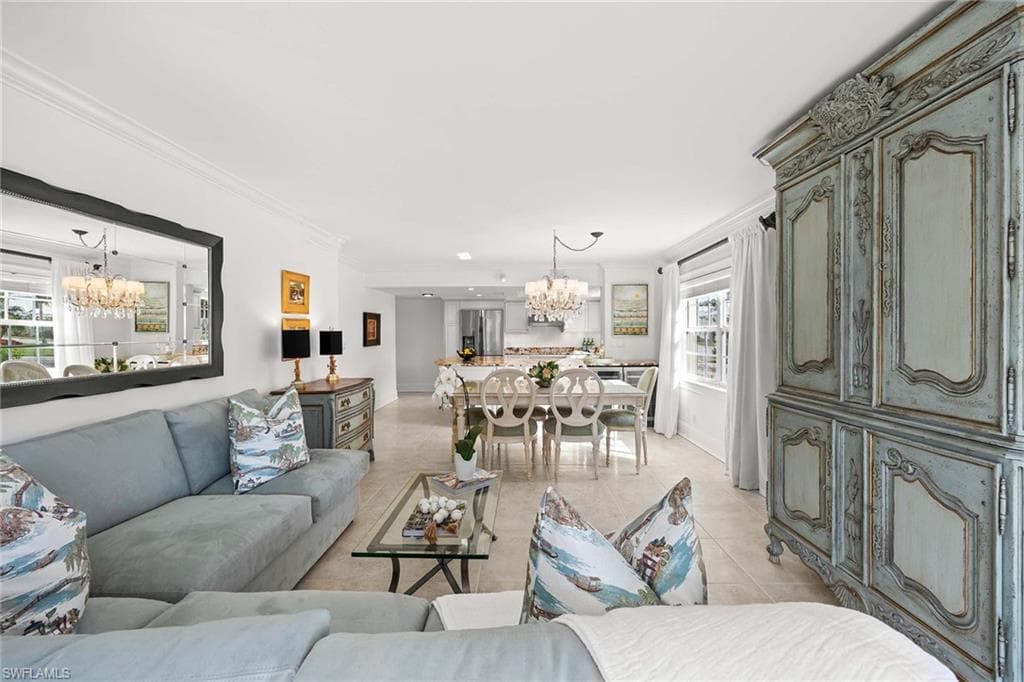 666 3rd St S 101, Naples, FL 34102-12