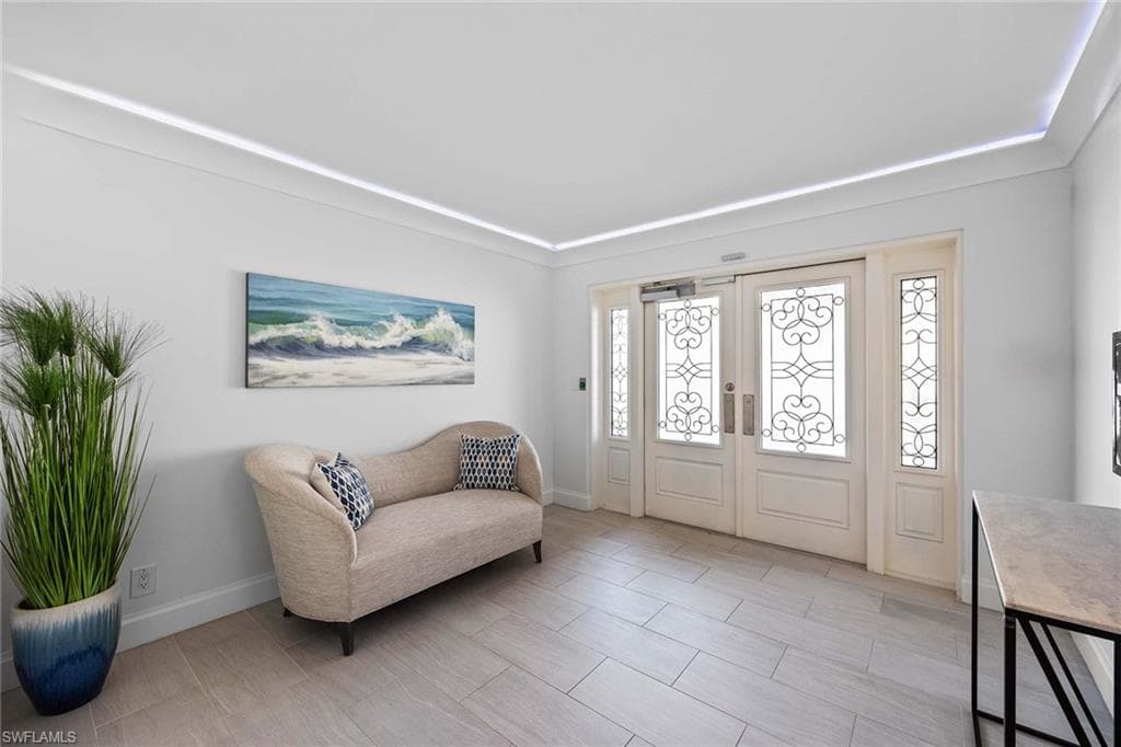 666 3rd St S 101, Naples, FL 34102-15