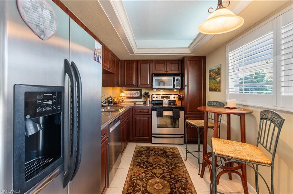125 Collier Blvd B202, Marco Island, FL 34145-10