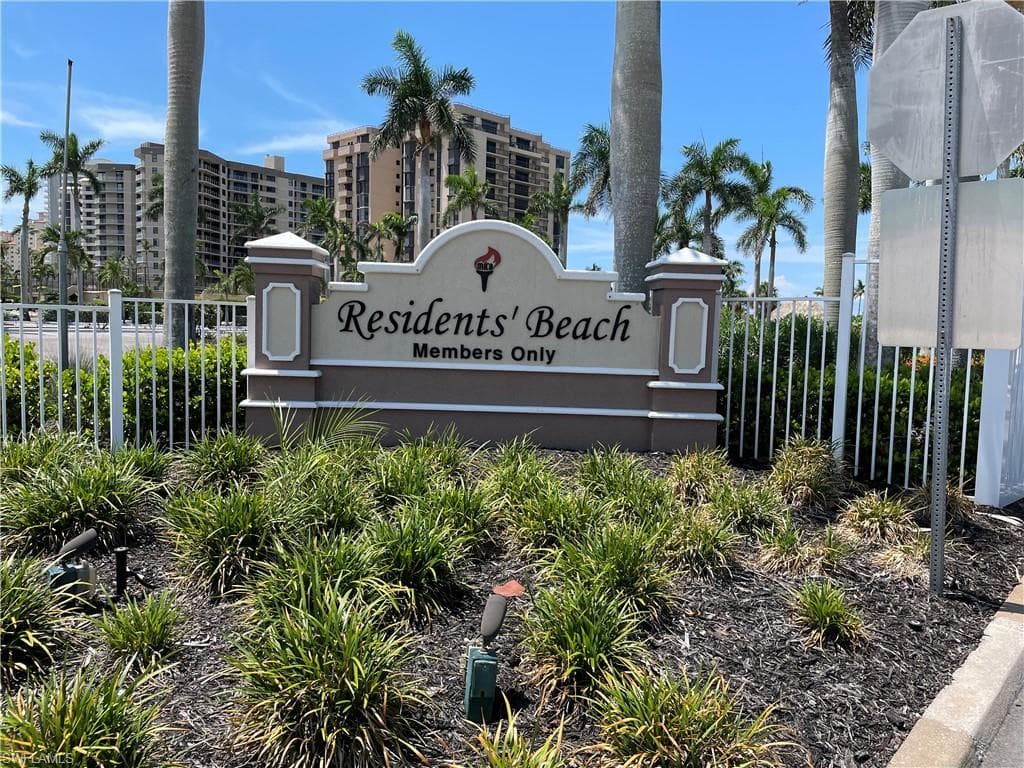 125 Collier Blvd B202, Marco Island, FL 34145-4