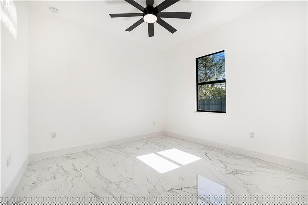 3111 19th Pl, Cape Coral, FL 33914-21