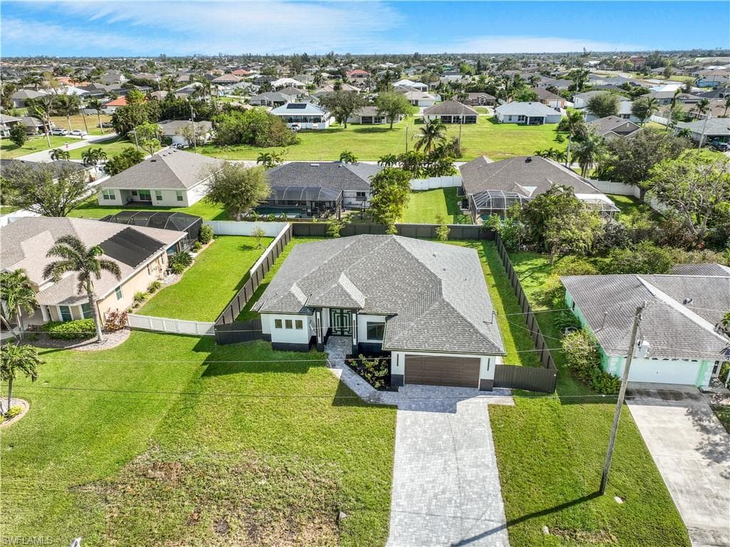 3111 19th Pl, Cape Coral, FL 33914-2