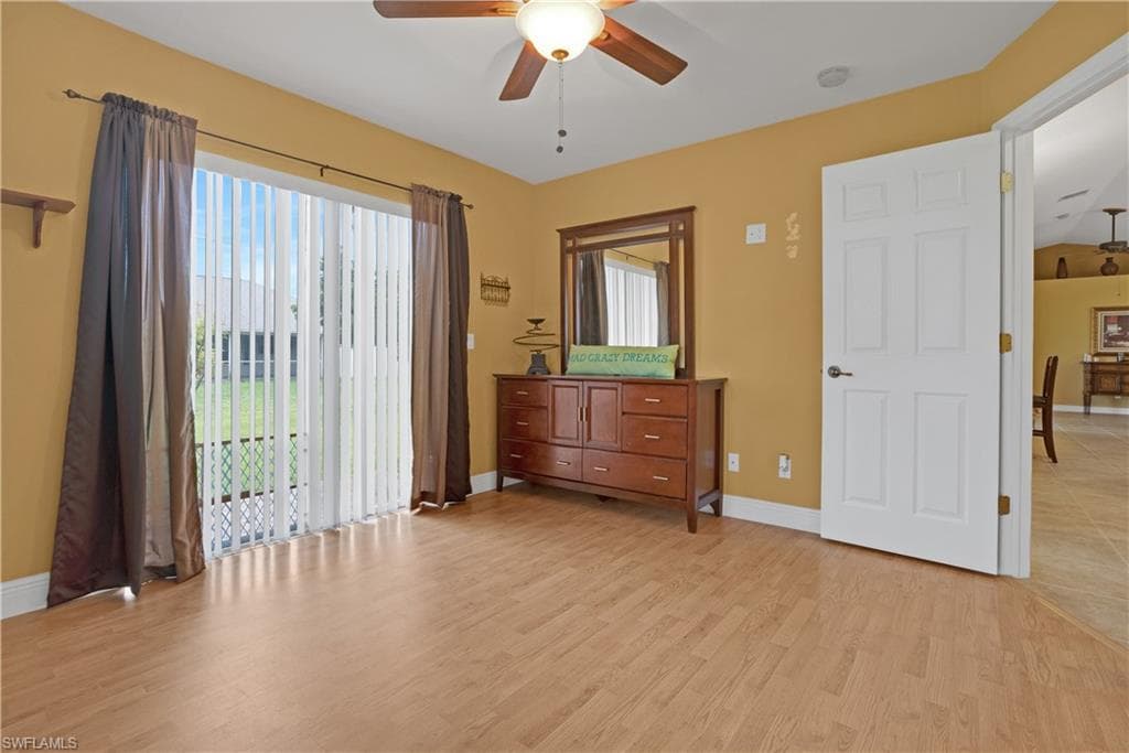 106 11th Ter, Cape Coral, FL 33991-21
