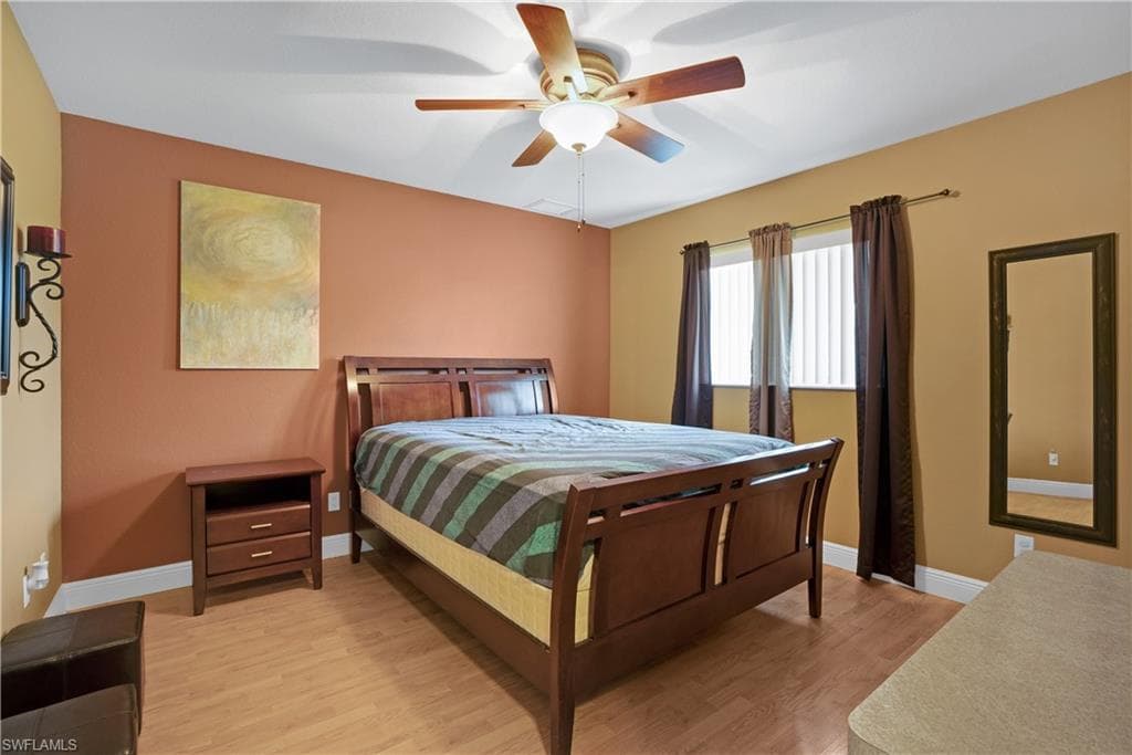 106 11th Ter, Cape Coral, FL 33991-23