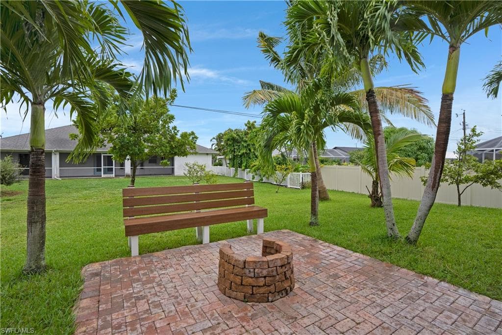 106 11th Ter, Cape Coral, FL 33991-28