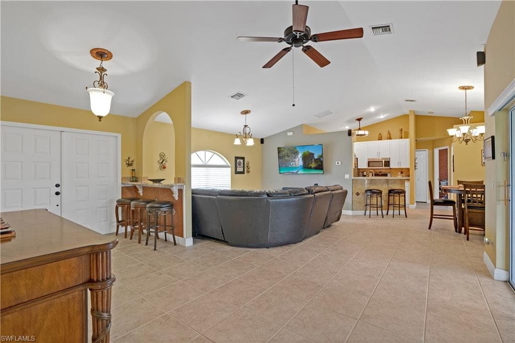 106 11th Ter, Cape Coral, FL 33991-6