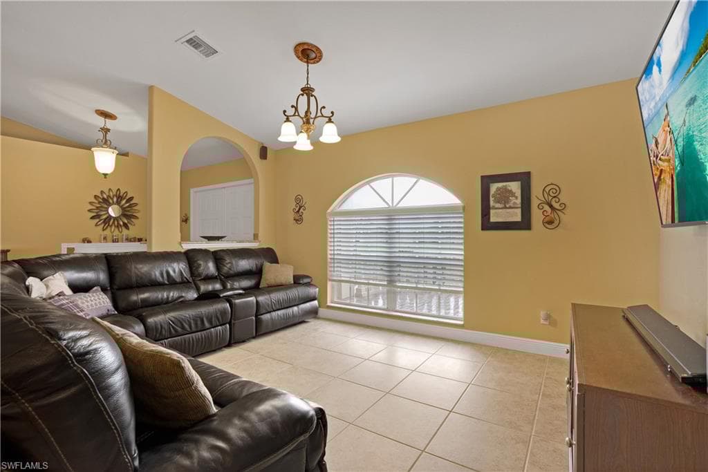 106 11th Ter, Cape Coral, FL 33991-7
