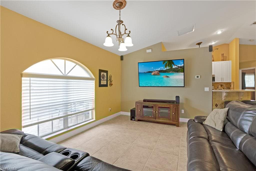 106 11th Ter, Cape Coral, FL 33991-8