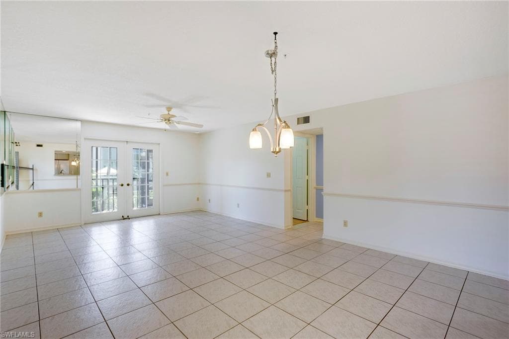 542 10th Ave S 102n, Naples, FL 34102-9