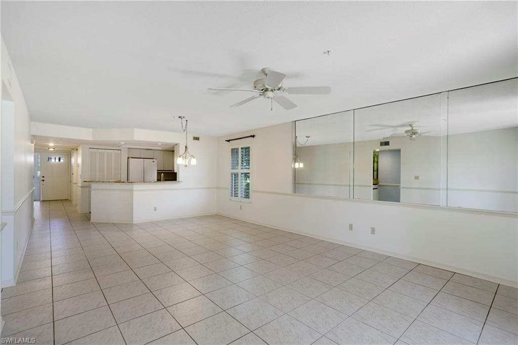 542 10th Ave S 102n, Naples, FL 34102-11