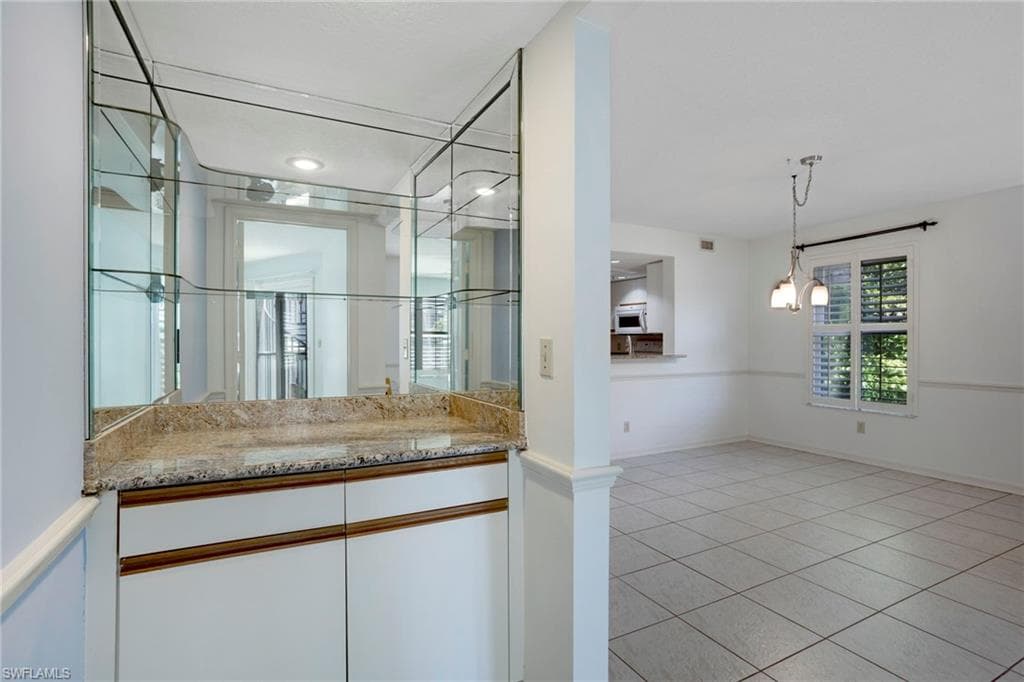 542 10th Ave S 102n, Naples, FL 34102-12