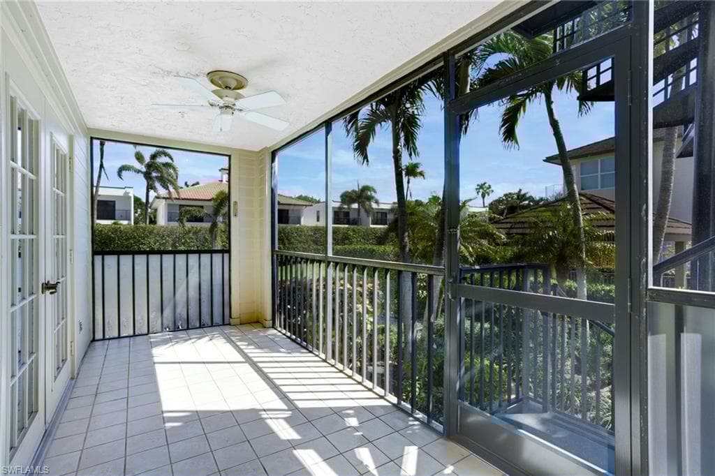 542 10th Ave S 102n, Naples, FL 34102-28
