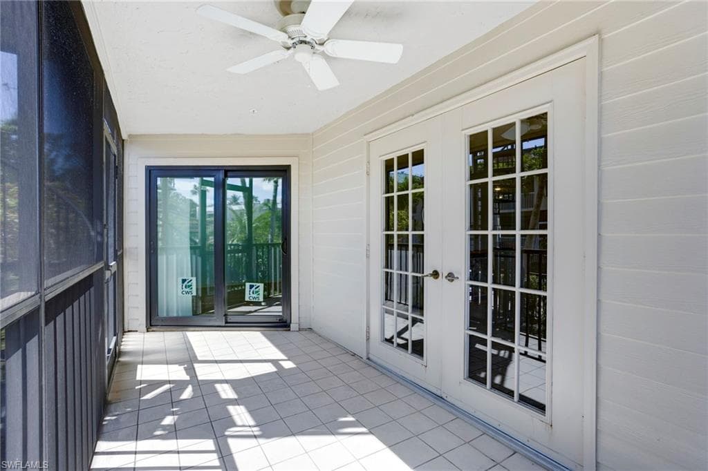 542 10th Ave S 102n, Naples, FL 34102-29