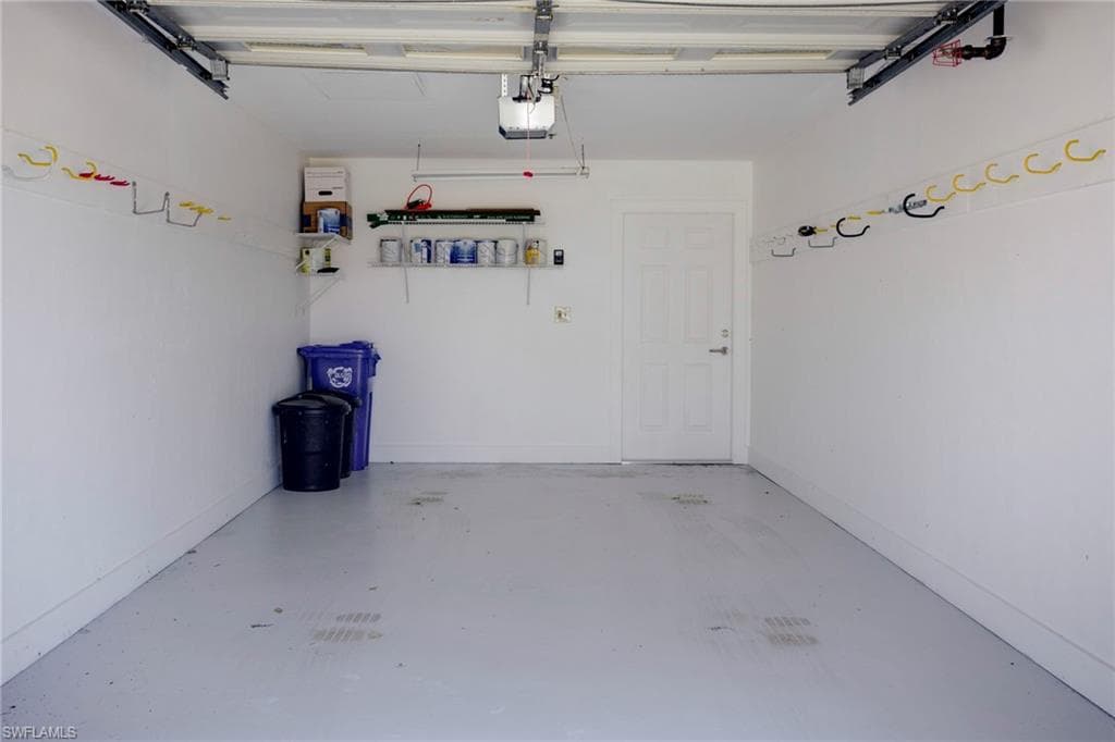 542 10th Ave S 102n, Naples, FL 34102-31