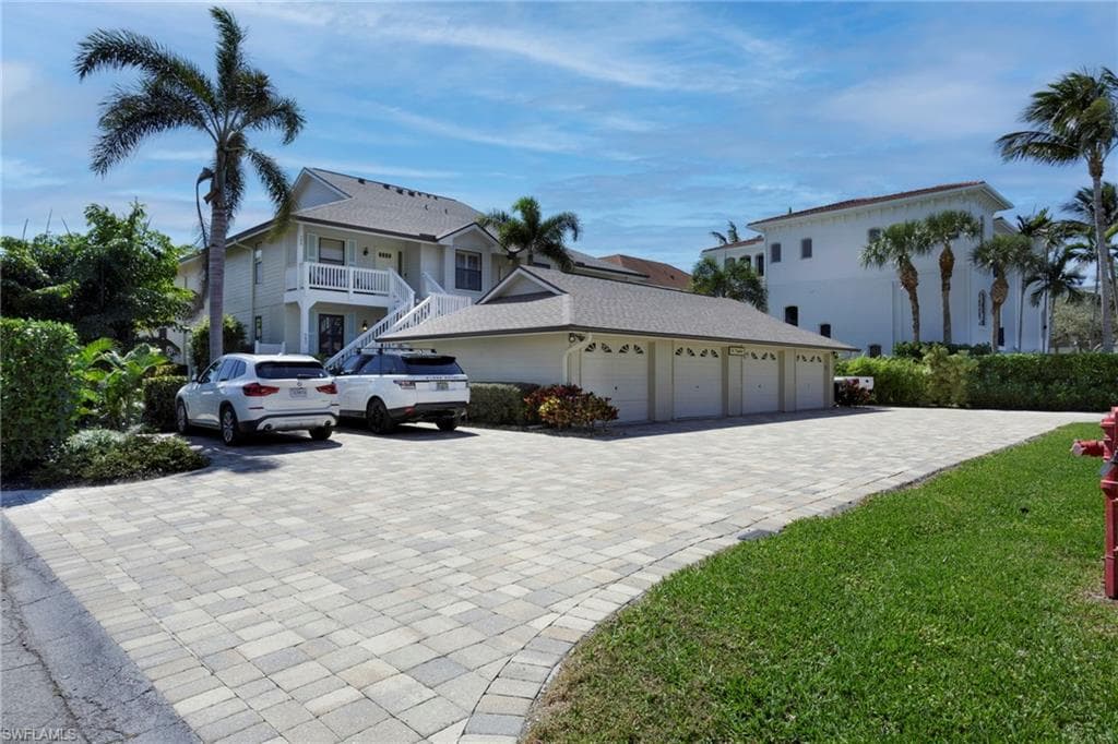 542 10th Ave S 102n, Naples, FL 34102-33