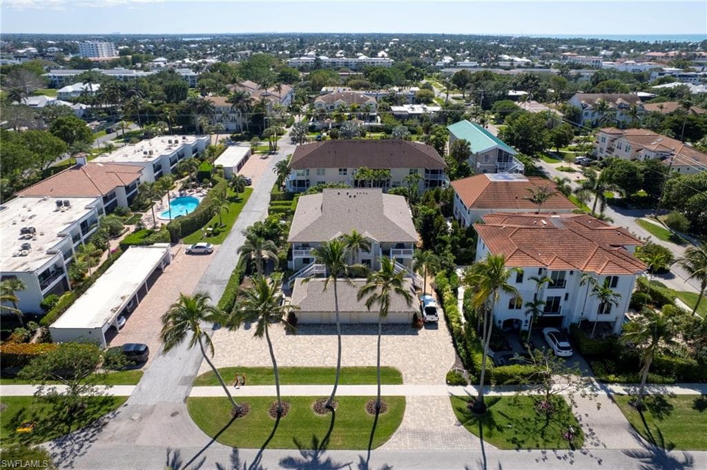 542 10th Ave S 102n, Naples, FL 34102-40