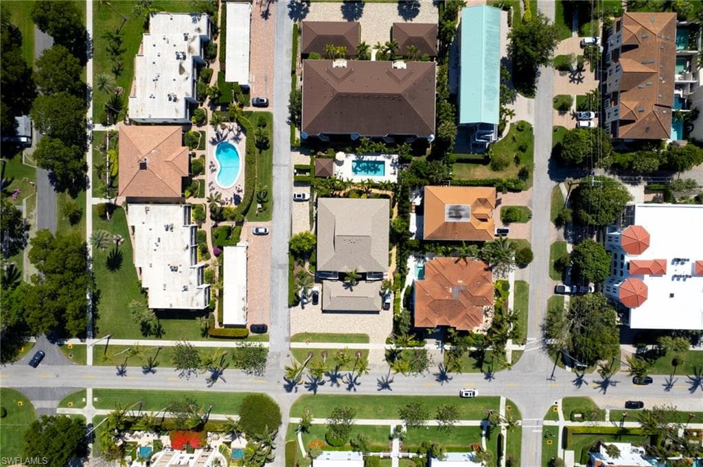 542 10th Ave S 102n, Naples, FL 34102-44