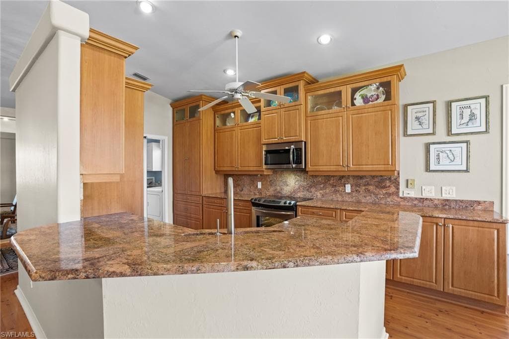 14880 Crescent Cove Dr, Fort Myers, FL 33908-8