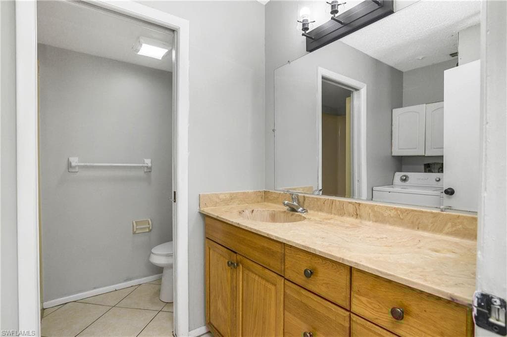 17989 San Juan Ct 4, Fort Myers, FL 33967-18
