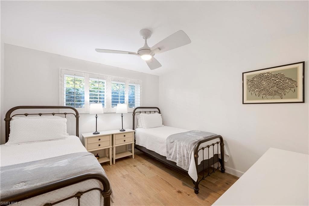 537 Broad Ave S 537, Naples, FL 34102-10
