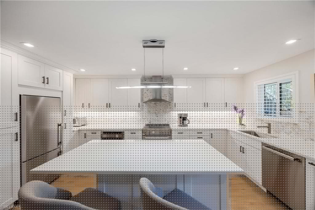 537 Broad Ave S 537, Naples, FL 34102-4
