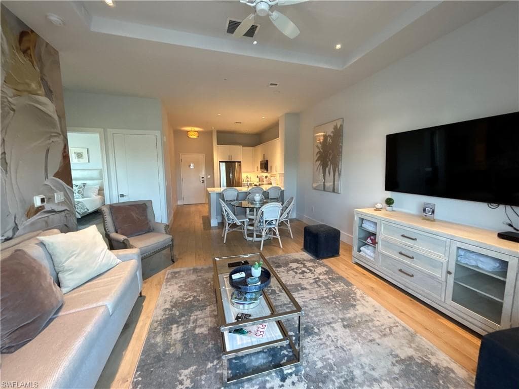 101 8th St S 302, Naples, FL 34102-13