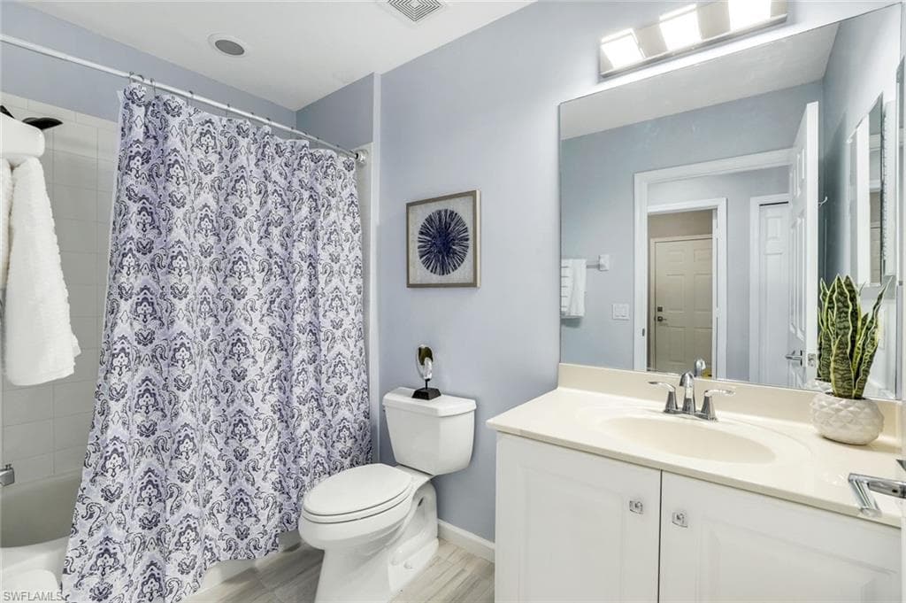 3970 Deer Crossing Ct 106, Naples, FL 34114-26
