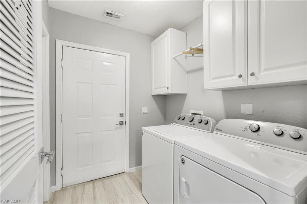 3970 Deer Crossing Ct 106, Naples, FL 34114-28