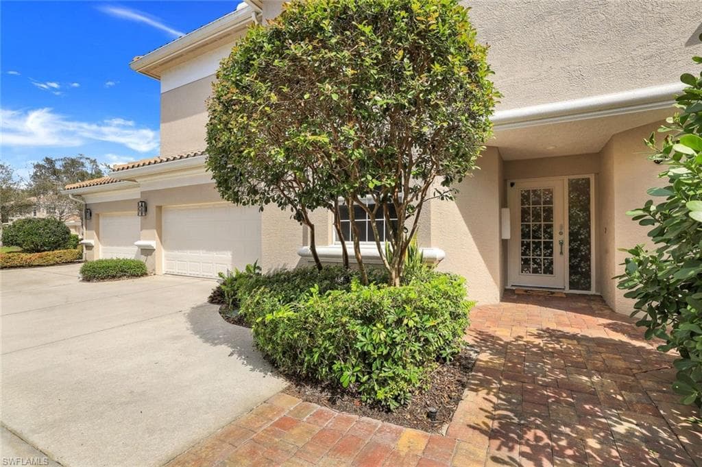 3970 Deer Crossing Ct 106, Naples, FL 34114-38