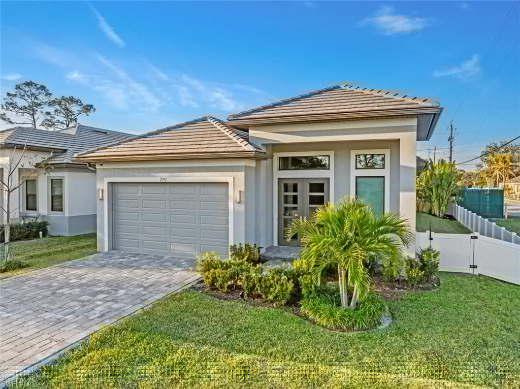 799 108th Ave N, Naples, FL 34108-20
