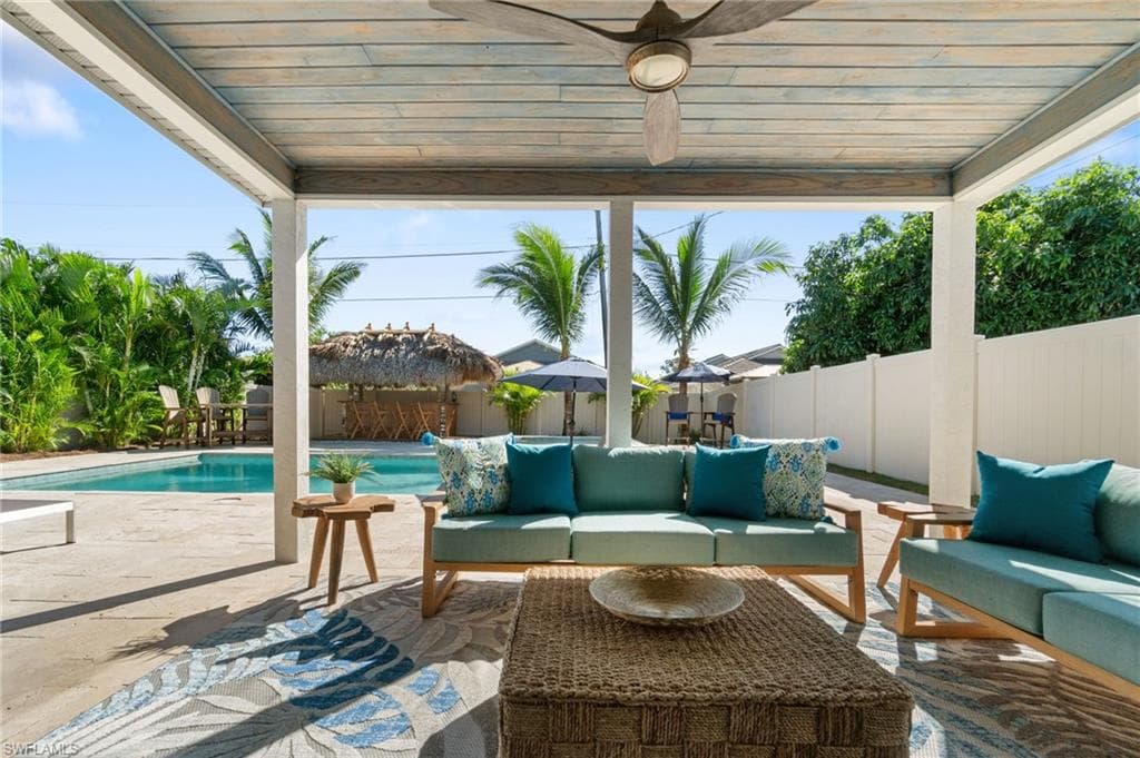 530 108th Ave N, Naples, FL 34108-33
