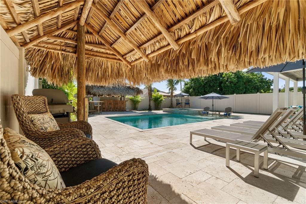 530 108th Ave N, Naples, FL 34108-34