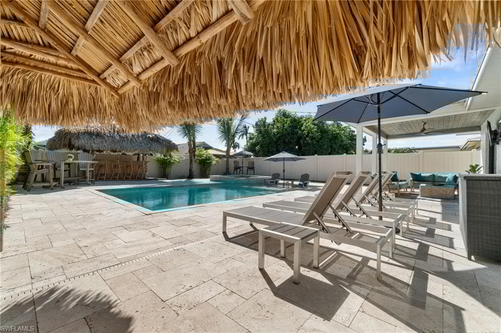530 108th Ave N, Naples, FL 34108-35