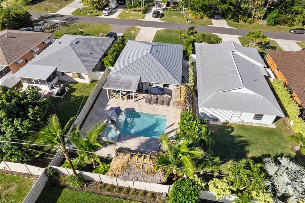 530 108th Ave N, Naples, FL 34108-46