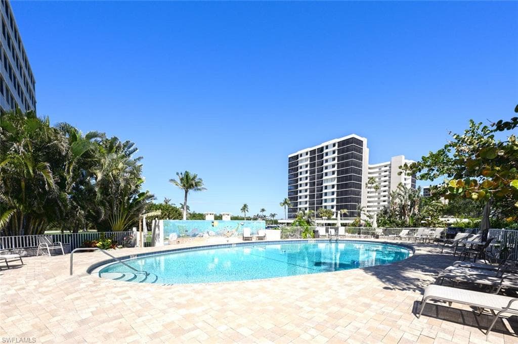 5 Bluebill Ave 511, Naples, FL 34108-16