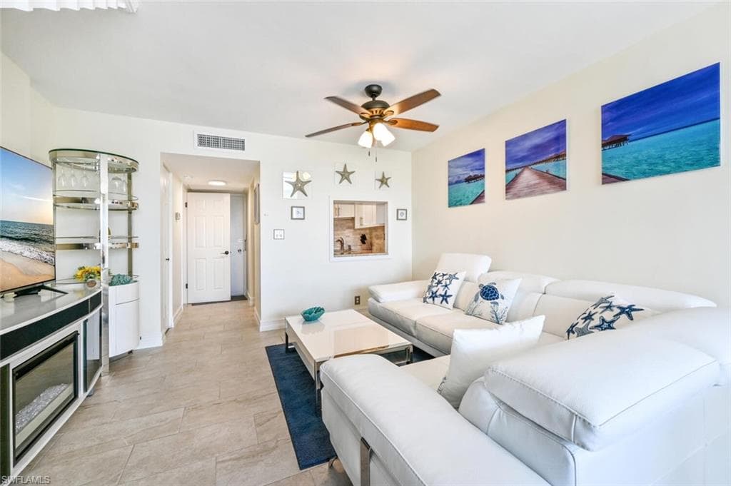 5 Bluebill Ave 511, Naples, FL 34108-2