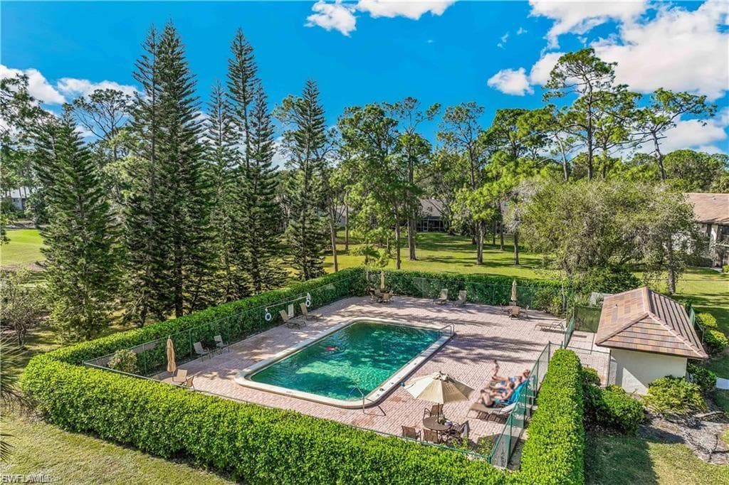 5841 Rattlesnake Hammock Rd I-203, Naples, FL 34113-18