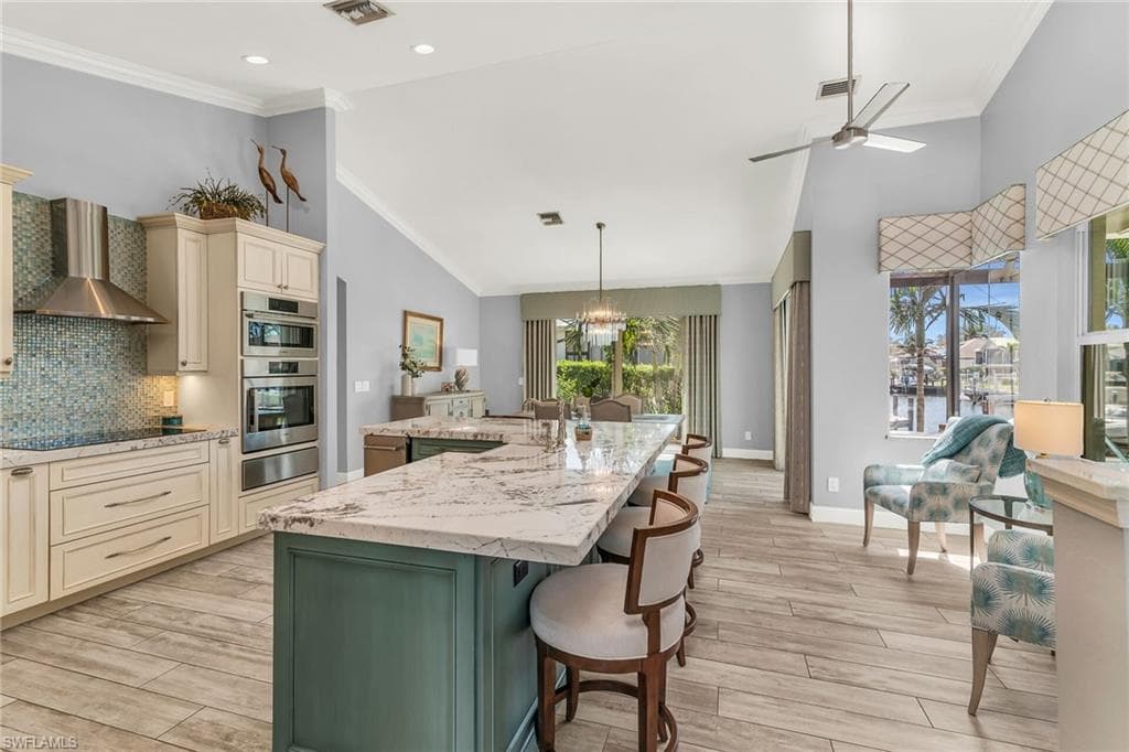1015 Goldenrod Ave, Marco Island, FL 34145-11