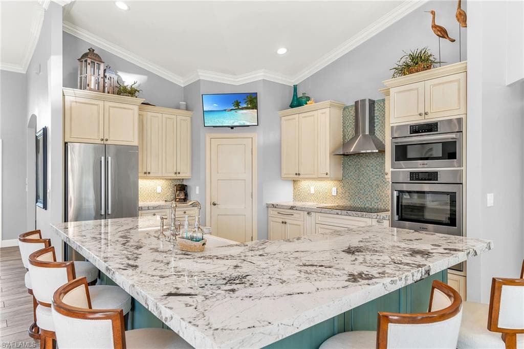 1015 Goldenrod Ave, Marco Island, FL 34145-13