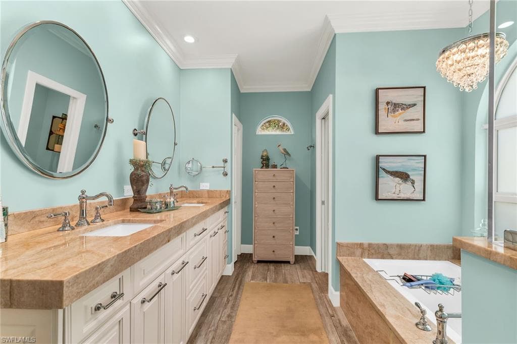 1015 Goldenrod Ave, Marco Island, FL 34145-22
